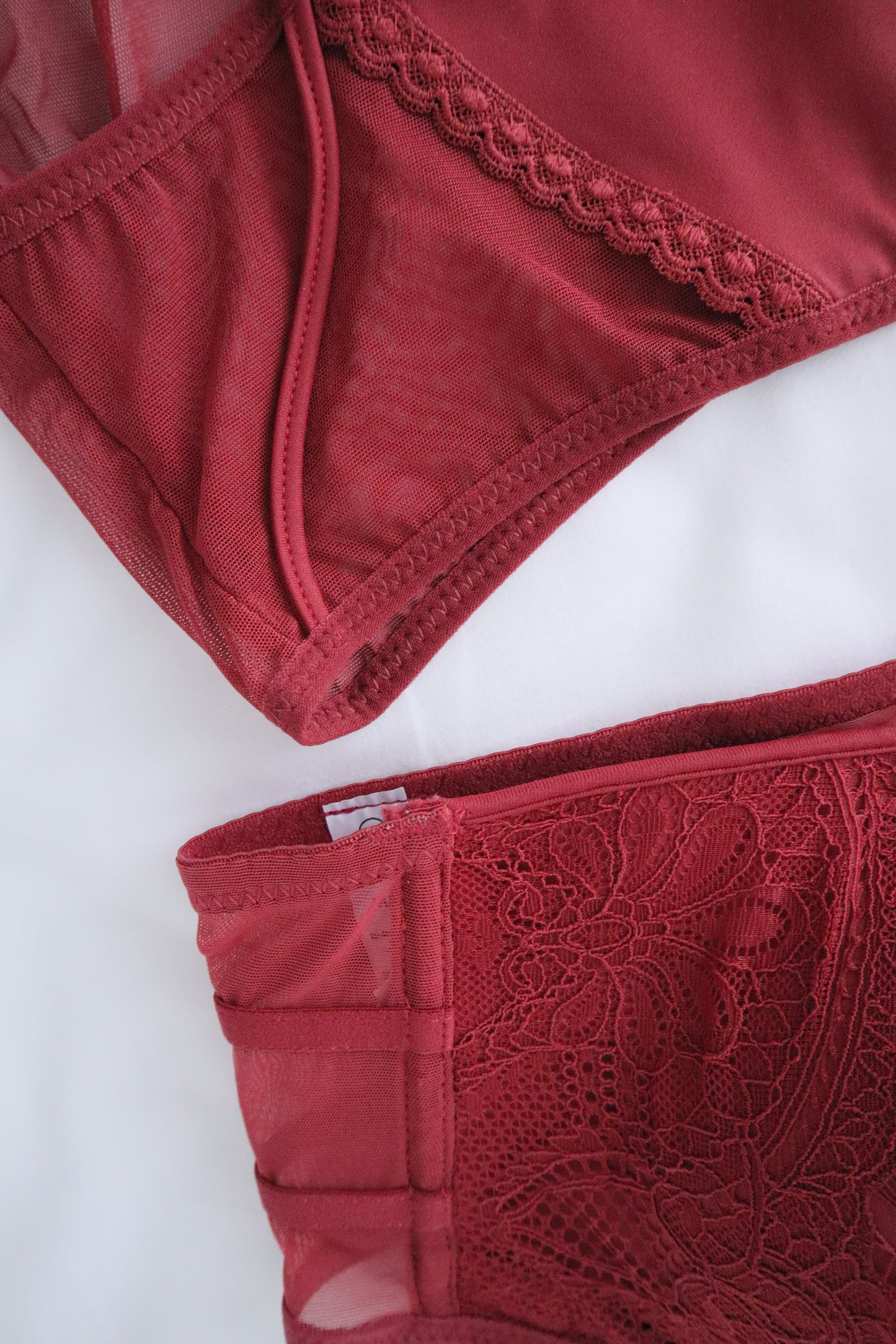 front clasp sexy-V bra